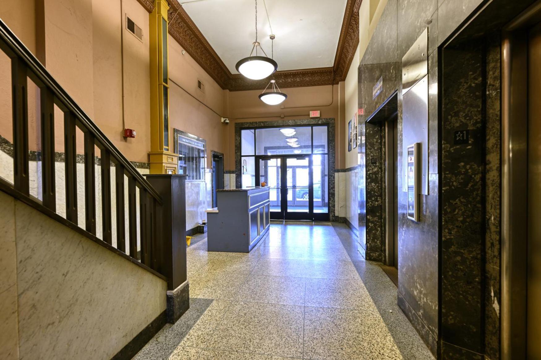 2 Bath Prkg+Gym+Sauna Perk Plaza +30 Day Cleveland Buitenkant foto