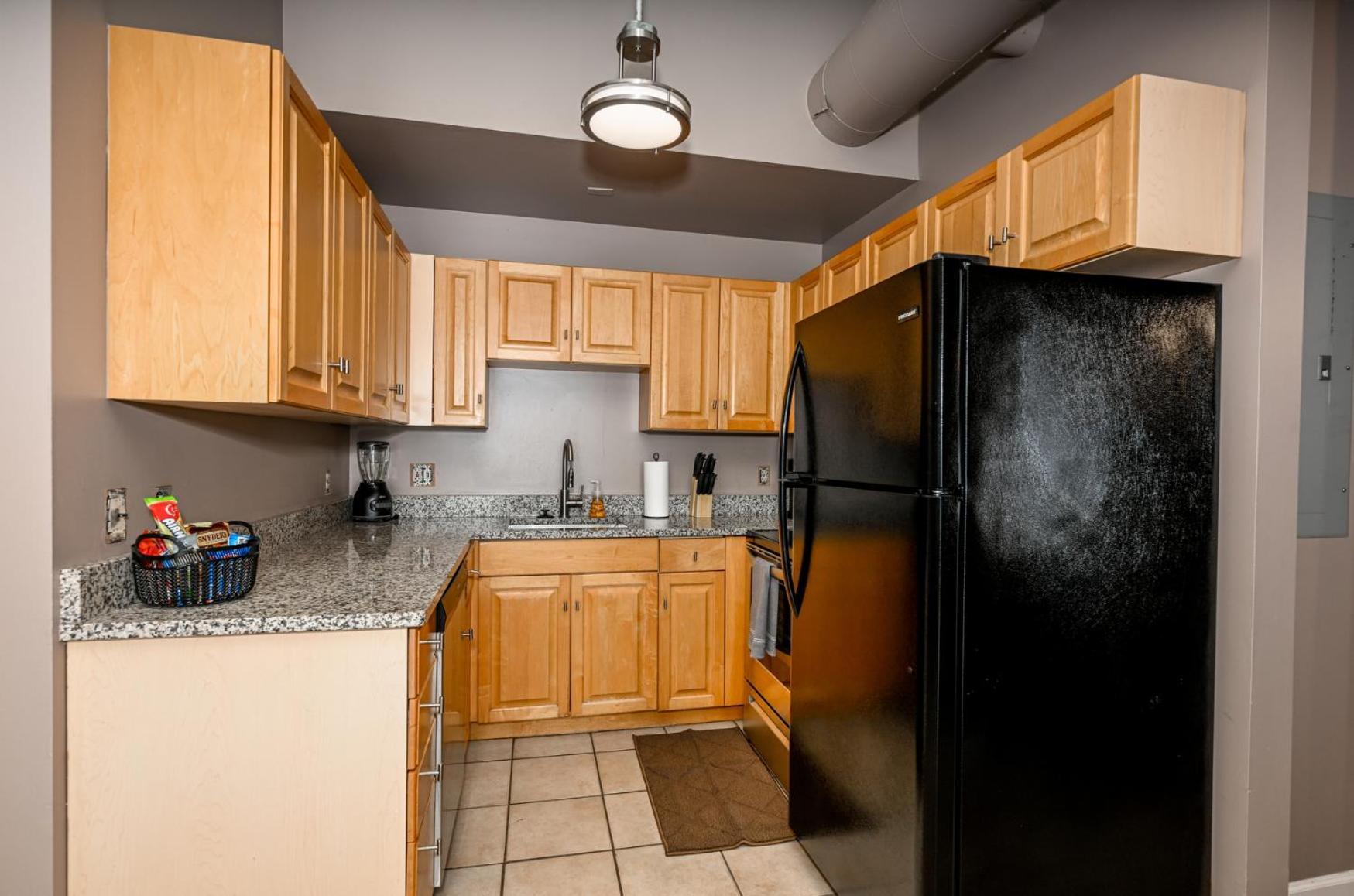 2 Bath Prkg+Gym+Sauna Perk Plaza +30 Day Cleveland Buitenkant foto