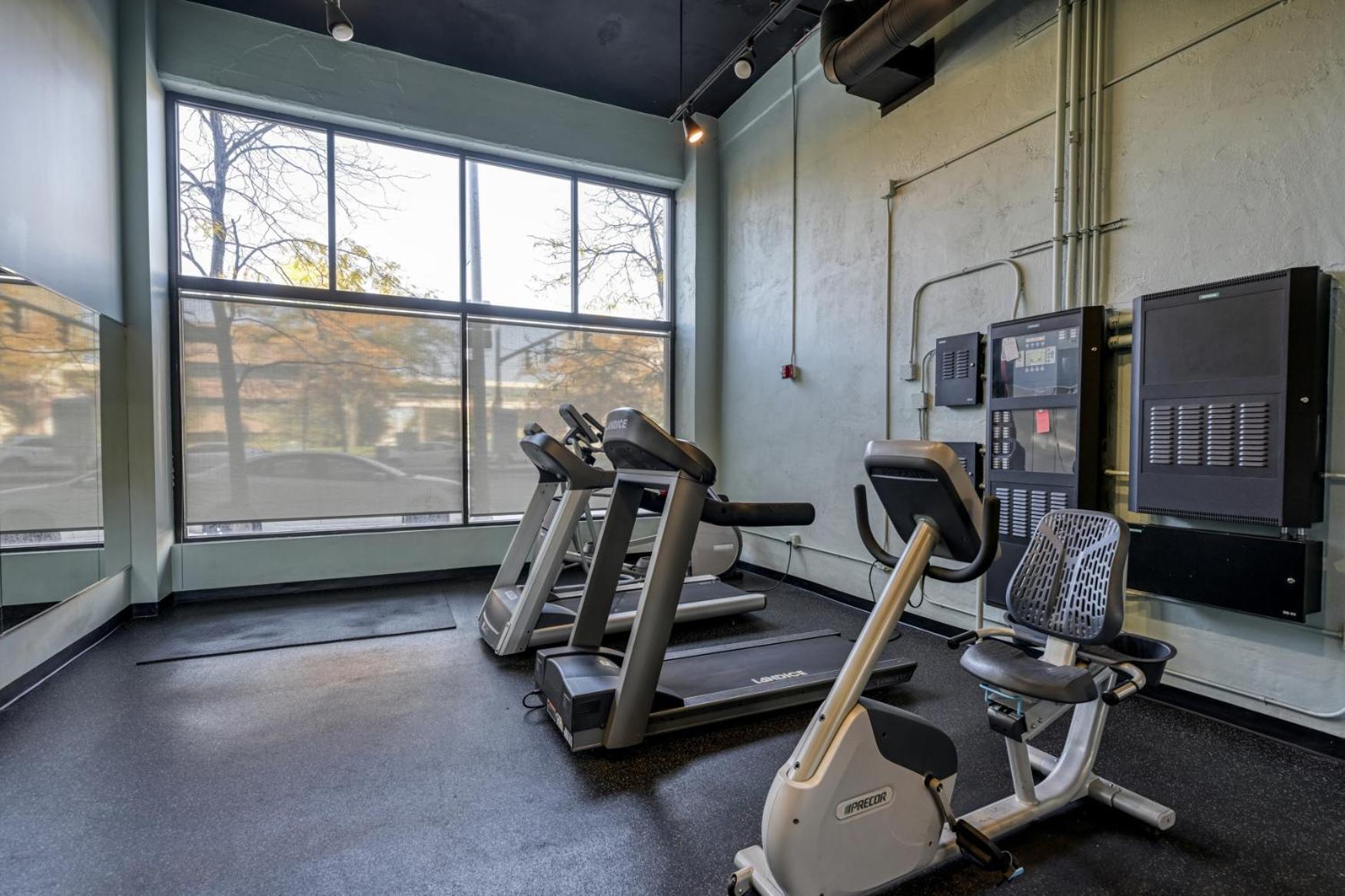 2 Bath Prkg+Gym+Sauna Perk Plaza +30 Day Cleveland Buitenkant foto